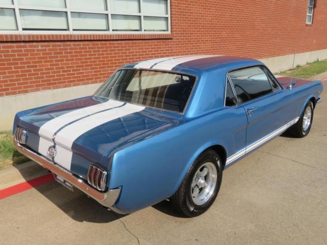 Ford Mustang image 7