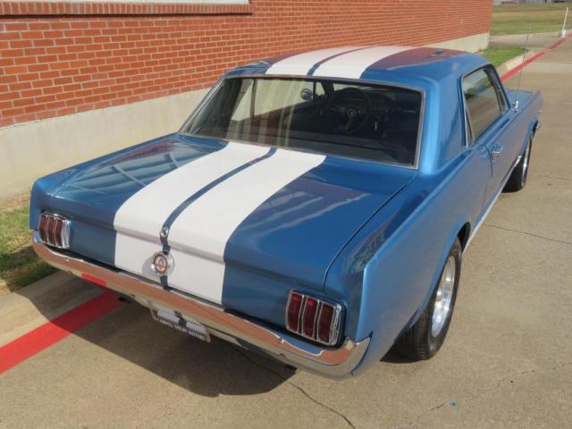 Ford Mustang image 5