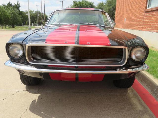 Ford Mustang image 7