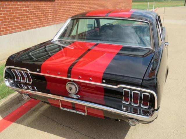 Ford Mustang image 1