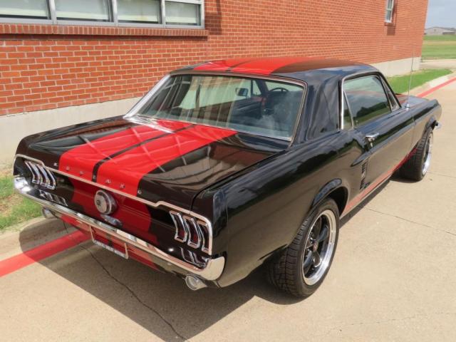 Ford Mustang image 8