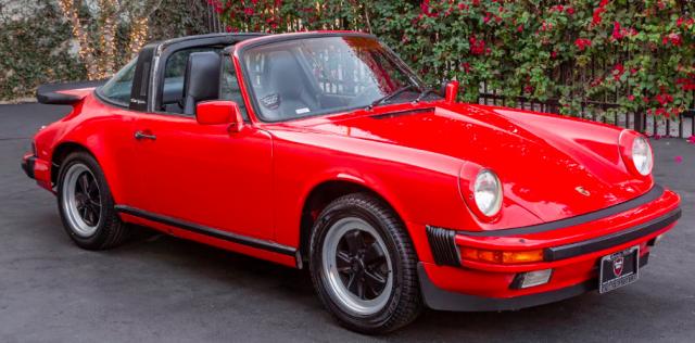 Porsche 911 image 8