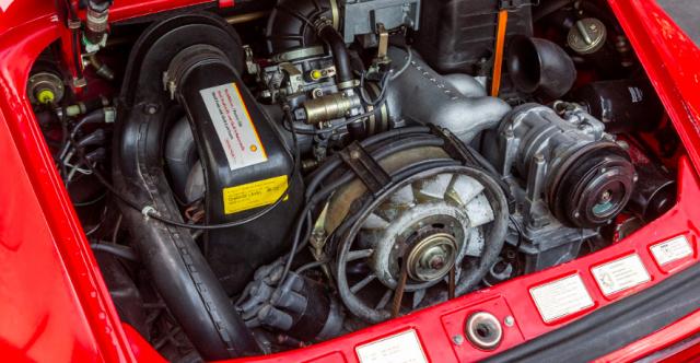 Porsche 911 image 3