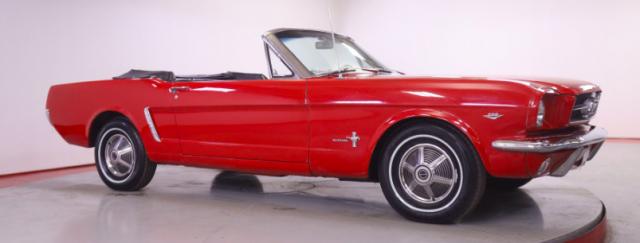 Ford Mustang image 2