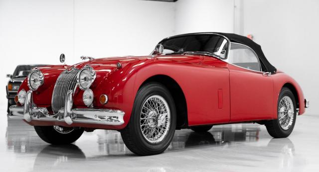 Jaguar Xk image 1