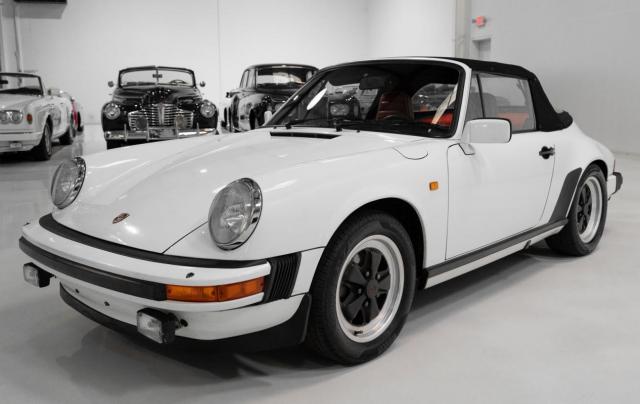 Porsche 911 image 2