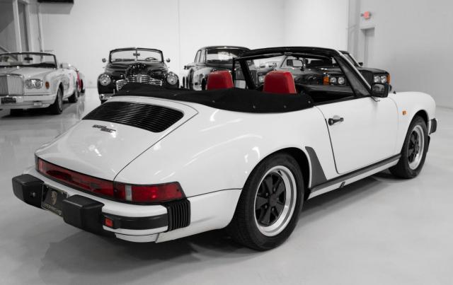 Porsche 911 image 5