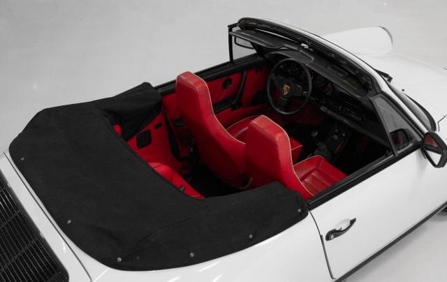 Porsche 911 image 6