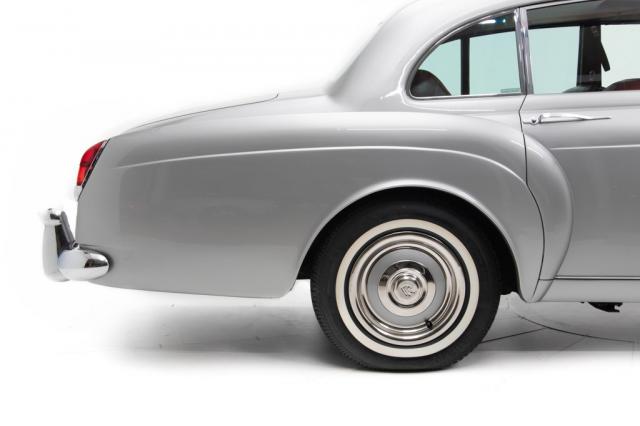 Rolls Royce Flying Spur image 2