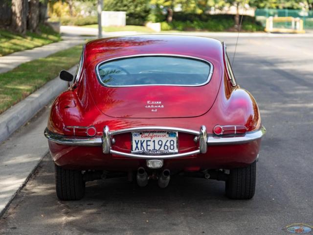 Jaguar E-Type image 1
