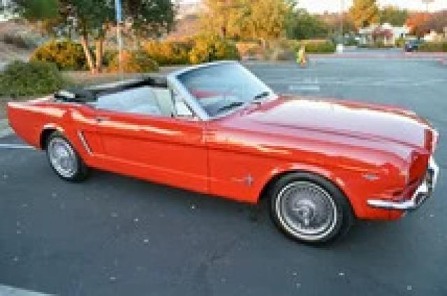 Ford Mustang image 2