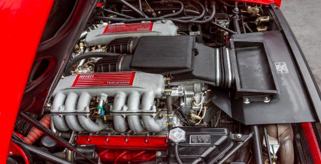 Ferrari Testarossa image 2