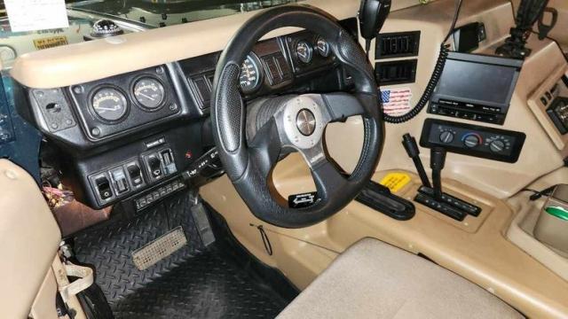 Hummer H1 image 7