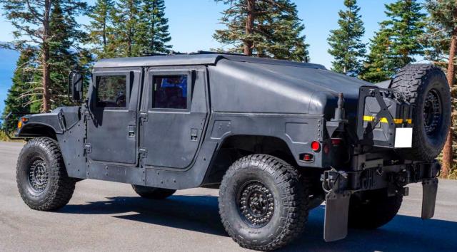 Hummer H1 image 4