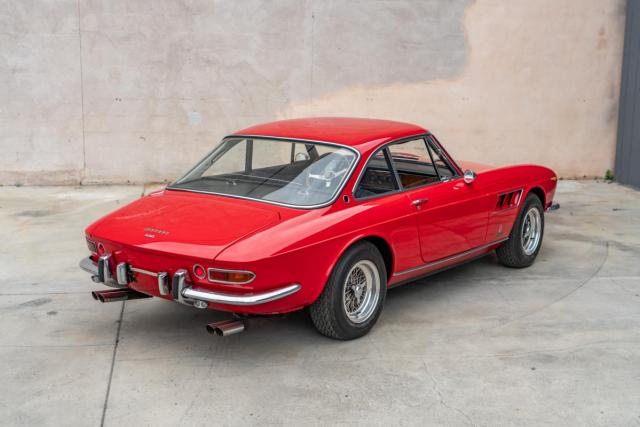 Ferrari 330 image 2