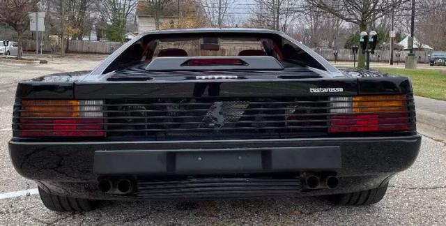 Ferrari Testarossa image 1