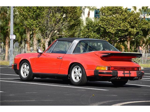 Porsche 911 image 4