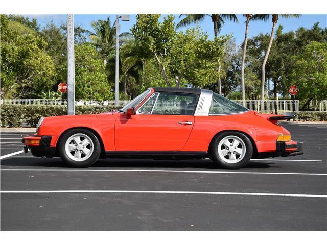 Porsche 911 image 2