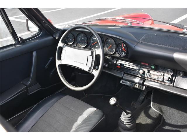 Porsche 911 image 3