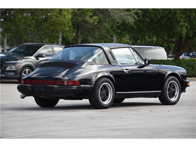 Porsche 911 image 1