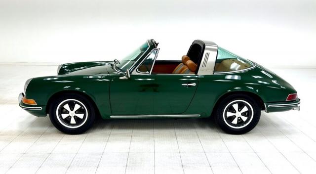 Porsche 911 image 1