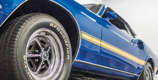 Ford Mustang image 1