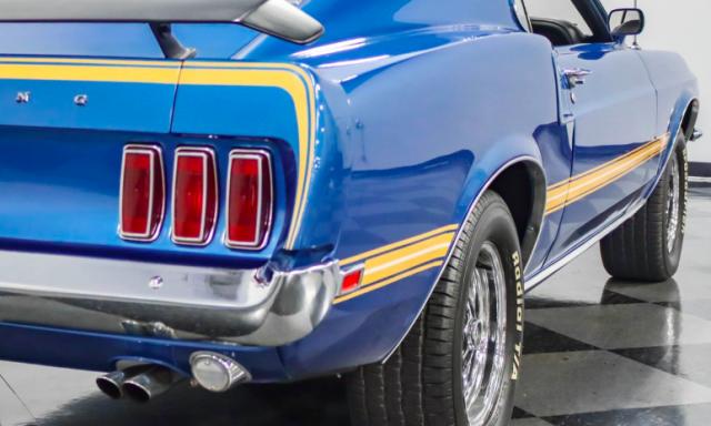 Ford Mustang image 2