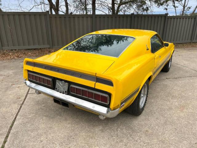 Ford Mustang image 8
