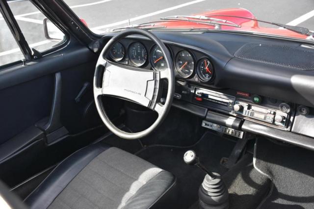 Porsche 911 image 1