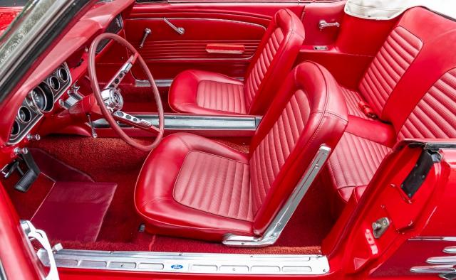 Ford Mustang image 3