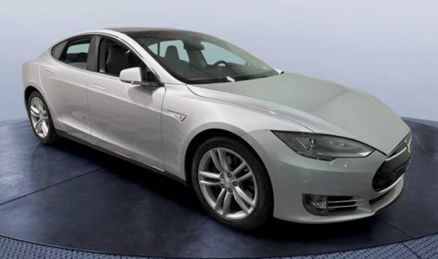 Tesla Model S image 1