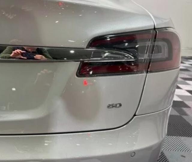 Tesla Model S image 5