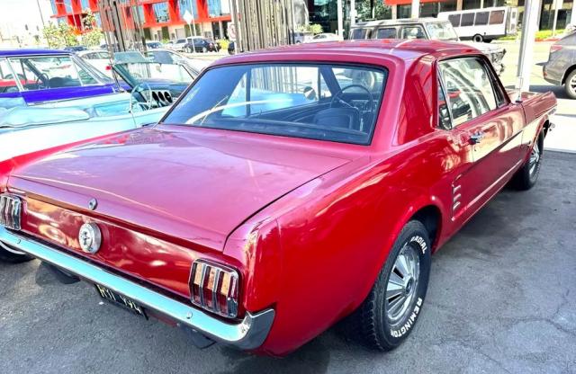 Ford Mustang image 3