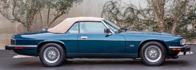 Jaguar Xjs image 2