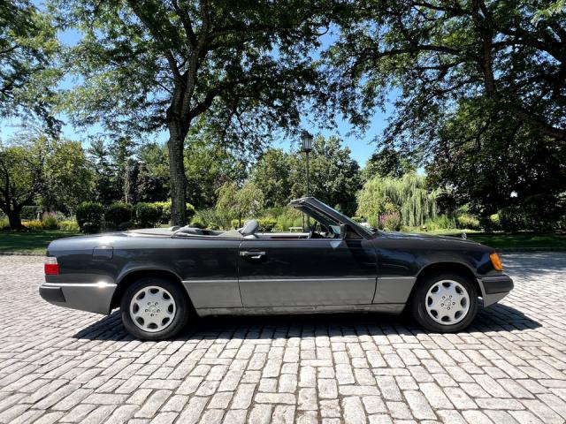 Mercedes Benz Ce 300 image 3