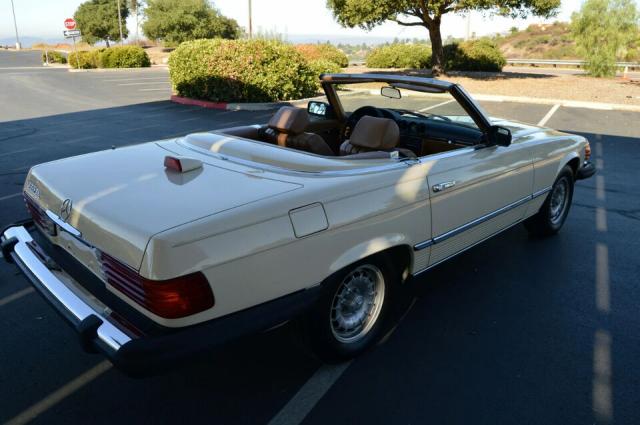 Mercedes Benz 380 image 3