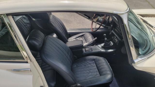 Jaguar E-Type image 5