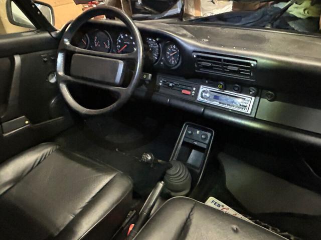 Porsche 911 image 2
