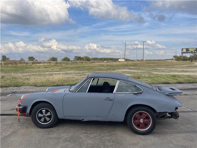 Porsche 911 image 3