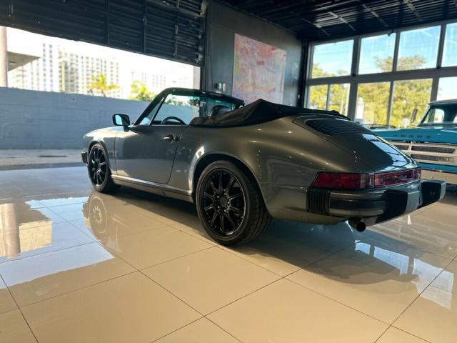 Porsche 911 image 1