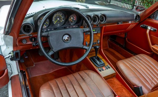 Mercedes Benz Sl 380 image 2