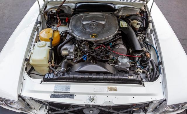 Mercedes Benz Sl 380 image 6