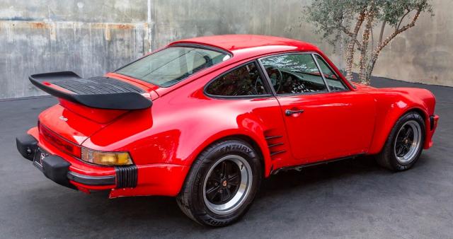 Porsche 930 image 1