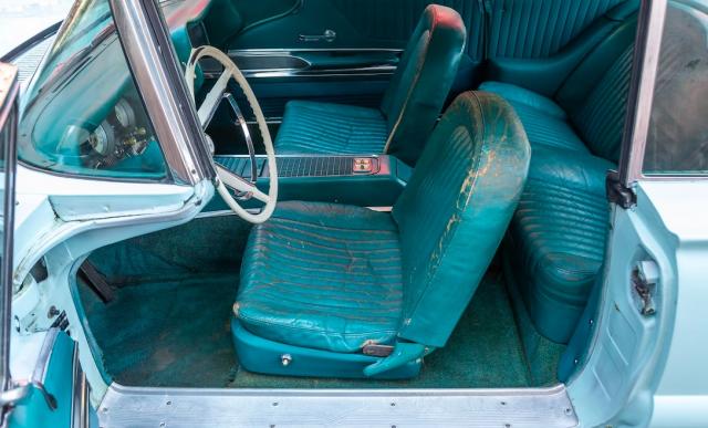 Ford Thunderbird image 1
