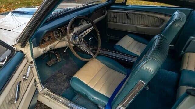 Ford Mustang image 1