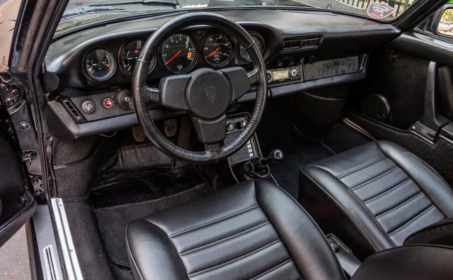 Porsche 911 image 4