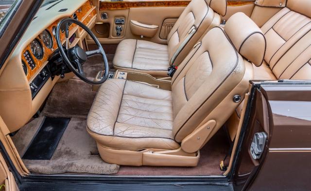 Rolls Royce Corniche image 2