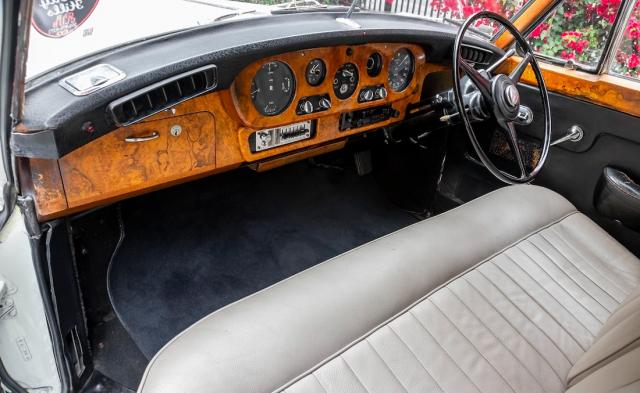 Bentley S2 image 2