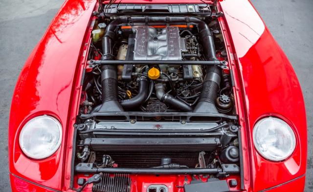 Porsche 928 image 2