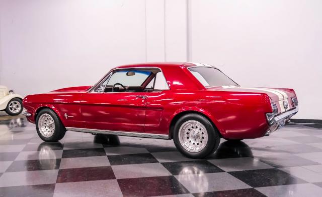 Ford Mustang image 3